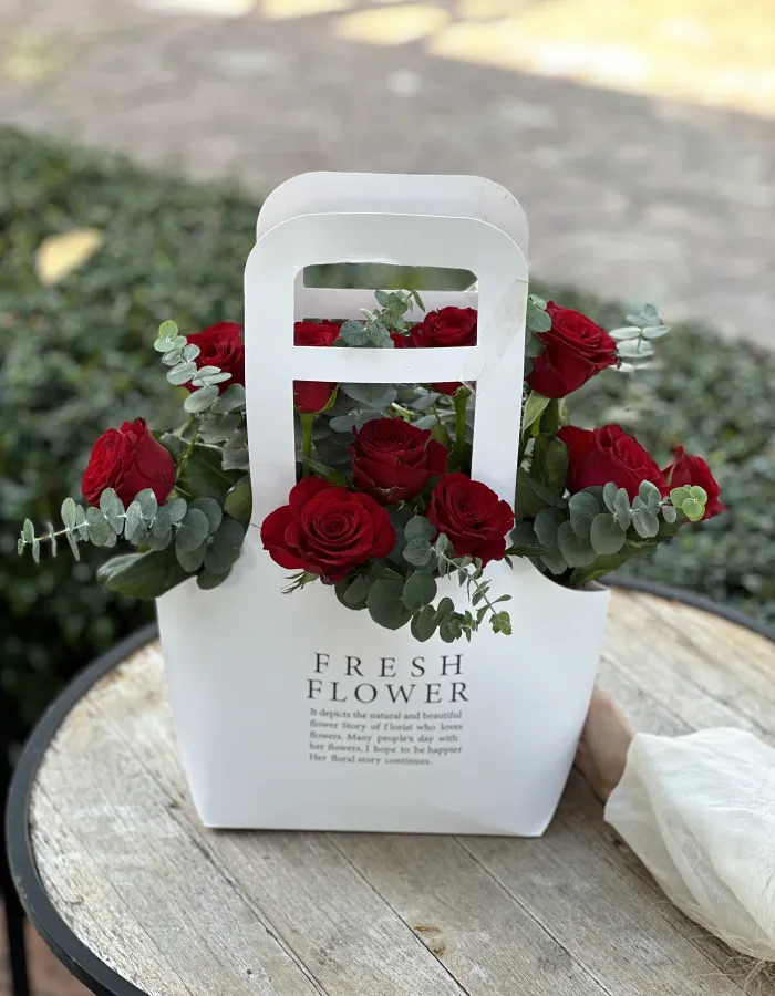 Handbag with flowers "Generosity of the Soul"