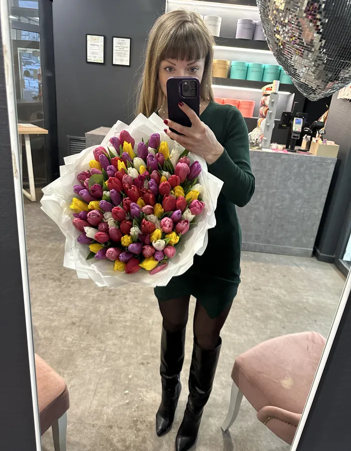 Букет из 51 тюльпана микс
